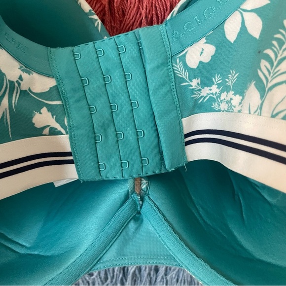 Cacique Boost Plunge Bra 44H - Picture 4 of 7